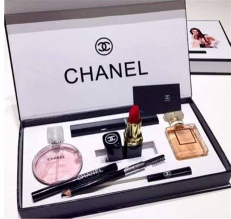 chanel geschenkset damen|Chanel gift sets.